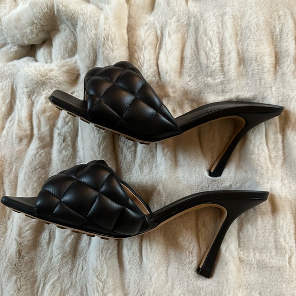 Bottega Veneta Quilted Leather Mule Sandals - Picture 7 of 13